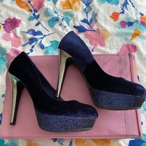 Guess Platform heels